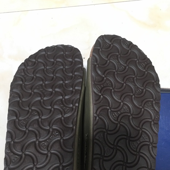 Birkenstock Women's Olive Sandals - Picture 5 of 5